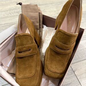 Gianvito Rossi Loafers in Camel Brown